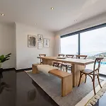 Luxury Haven: Heated Pool, Ac & Sun Villa *