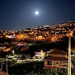Luxury Haven: Heated Pool, Ac & Sun Villa