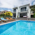 Villa Luxury Haven: Heated Pool, Ac & Sun *