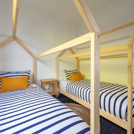 Luxury Haven: Heated Pool, Ac & Sun