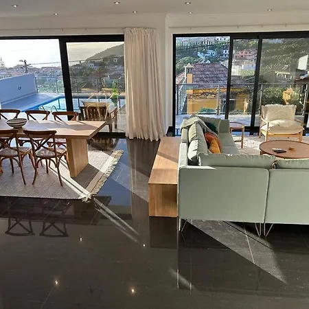 Luxury Haven: Heated Pool, Ac & Sun *