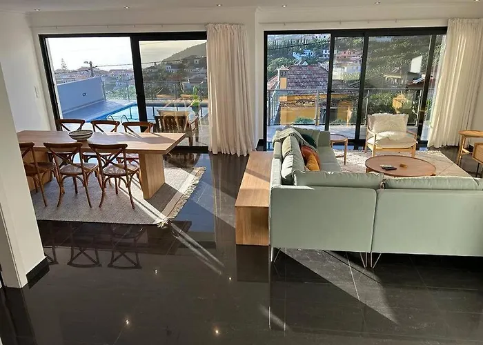 Luxury Haven: Heated Pool, Ac & Sun *