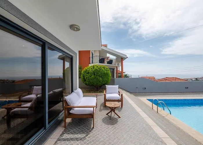 וילה Luxury Haven: Heated Pool, Ac & Sun פונטה דו סול