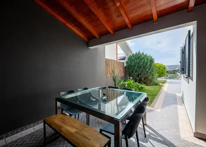 Luxury Haven: Heated Pool, Ac & Sun * Ponta do Sol (Madeira)