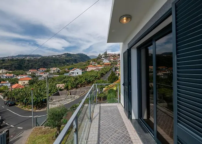 Luxury Haven: Heated Pool, Ac & Sun Ponta do Sol (Madeira)