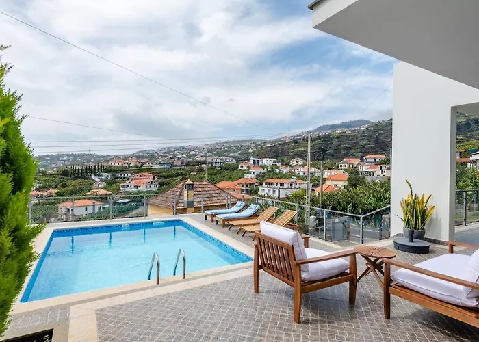 וילה Luxury Haven: Heated Pool, Ac & Sun פונטה דו סול